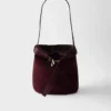 Τσάντα Prada Buckle Belted Suede Bucket Τσάντα Prada Buckle Belted Suede Bucket