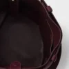 Τσάντα Prada Buckle Belted Suede Bucket Τσάντα Prada Buckle Belted Suede Bucket