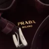 Τσάντα Prada Buckle Belted Suede Bucket Τσάντα Prada Buckle Belted Suede Bucket
