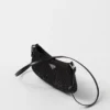 Τσάντα Prada Cleo από σατέν με κρύσταλλα Τσάντα Prada Cleo από σατέν με κρύσταλλα