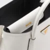 Τσάντα Prada Double Medium από δέρμα Saffiano Τσάντα Prada Double Medium από δέρμα Saffiano