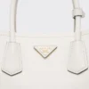 Τσάντα Prada Double Medium από δέρμα Saffiano Τσάντα Prada Double Medium από δέρμα Saffiano