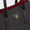 Τσάντα Prada Double Medium από δέρμα Saffiano Τσάντα Prada Double Medium από δέρμα Saffiano