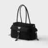 Τσάντα Prada Explore Medium από Re-Nylon και δέρμα Τσάντα Prada Explore Medium από Re-Nylon και δέρμα