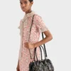 Τσάντα Prada Galleria Medium από δέρμα Nappa με κρόσσια και καρφιά Τσάντα Prada Galleria Medium από δέρμα Nappa με κρόσσια και καρφιά