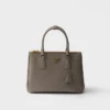 Τσάντα Prada Galleria Medium από δέρμα Saffiano Τσάντα Prada Galleria Medium από δέρμα Saffiano
