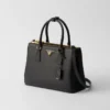 Τσάντα Prada Galleria Medium από δέρμα Saffiano Τσάντα Prada Galleria Medium από δέρμα Saffiano