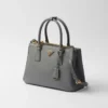 Τσάντα Prada Galleria Medium από δέρμα Saffiano Τσάντα Prada Galleria Medium από δέρμα Saffiano