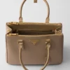 Τσάντα Prada Galleria Medium από δέρμα Saffiano Τσάντα Prada Galleria Medium από δέρμα Saffiano