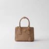 Τσάντα Prada Galleria Mini από δέρμα Saffiano Τσάντα Prada Galleria Mini από δέρμα Saffiano