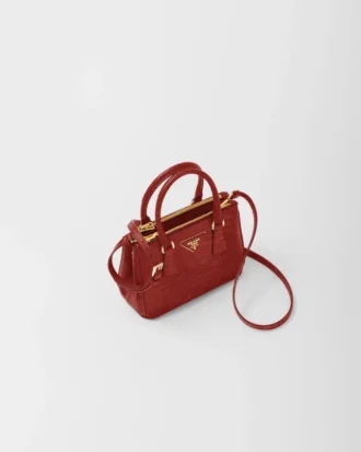 Τσάντα Prada Galleria Mini από δέρμα σαύρας