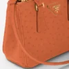 Τσάντα Prada Galleria Mini από δέρμα στρουθοκαμήλου Τσάντα Prada Galleria Mini από δέρμα στρουθοκαμήλου