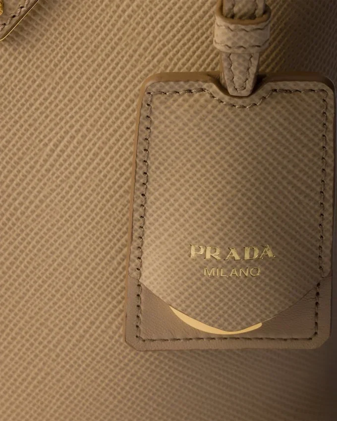 Τσάντα Prada Panier Mini από δέρμα Saffiano Τσάντα Prada Panier Mini από δέρμα Saffiano
