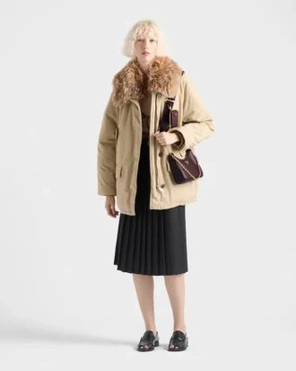 Τσάντα Prada Re-Edition 2005 από δέρμα Saffiano