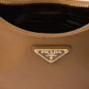 Τσάντα Prada Re-Edition 2005 από δέρμα Saffiano