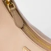 Τσάντα Prada Re-Edition 2005 από δέρμα Saffiano Τσάντα Prada Re-Edition 2005 από δέρμα Saffiano