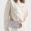 Τσάντα Prada Re-Edition 2005 από πλέγμα και βουρτσισμένο δέρμα