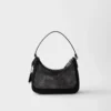 Τσάντα Prada Re-Edition 2005 από πλέγμα και βουρτσισμένο δέρμα Τσάντα Prada Re-Edition 2005 από πλέγμα και βουρτσισμένο δέρμα