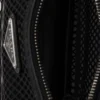 Τσάντα Prada Re-Edition 2005 από πλέγμα και βουρτσισμένο δέρμα