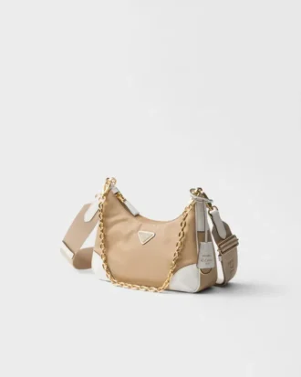 Τσάντα Prada Re-Edition 2005 από Re-Nylon και δέρμα Saffiano με διακοσμητικό στοιχείο