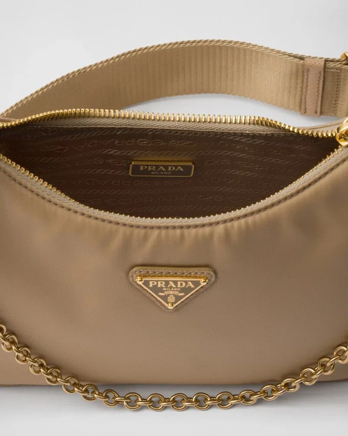 Τσάντα Prada Re-Edition 2005 Re-Nylon Τσάντα Prada Re-Edition 2005 Re-Nylon