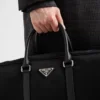 Τσάντα ταξιδίου από Re-Nylon και δέρμα Saffiano Τσάντα ταξιδίου από Re-Nylon και δέρμα Saffiano
