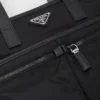 Τσάντα Tote από Re-Nylon και δέρμα Saffiano Τσάντα Tote από Re-Nylon και δέρμα Saffiano