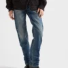 Τζιν με στενή γραμμή και selvedge